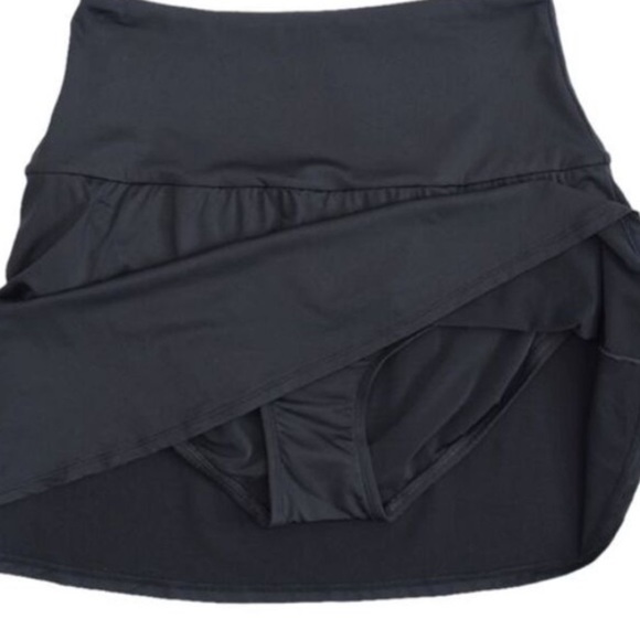 Coco Reef Ultra Soar Swim Skort Misses
High waist Castle Black swimwear,swimsuit - Picture 3 of 11